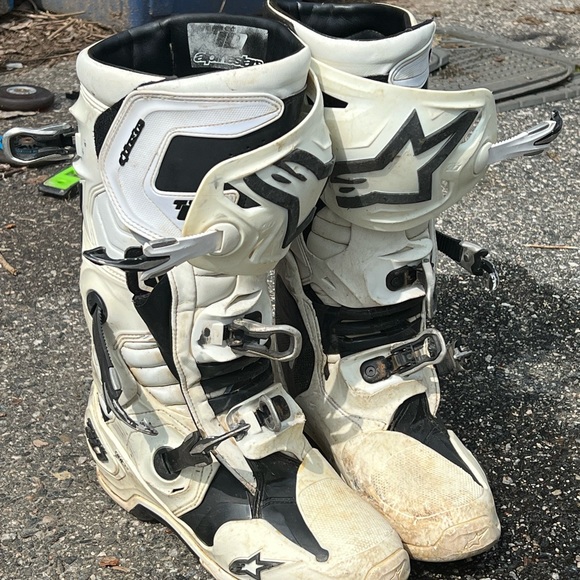 Alpinestars Tech 10 motocross boots . Size US 10. - Picture 2 of 2